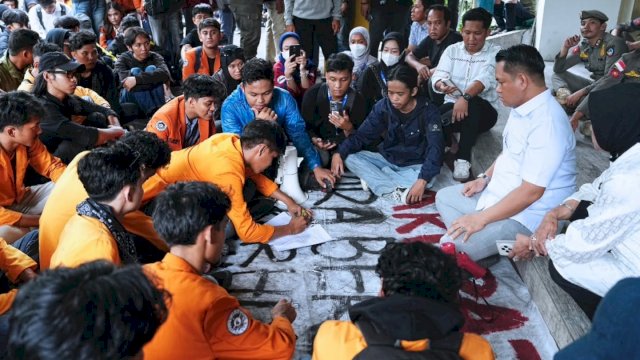 Sufriadi Arif Terima Aspirasi BEM UNM, Mahasiswa Desak Karhutla Ditetapkan sebagai Bencana Nasional