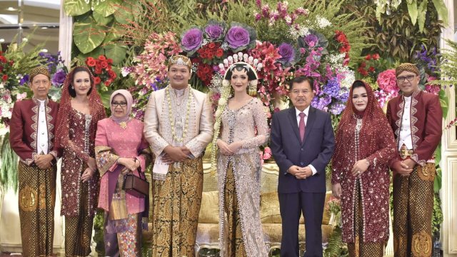 Jokowi-JK Hadir Di Pernikahan Putra Nurdin Abdullah
