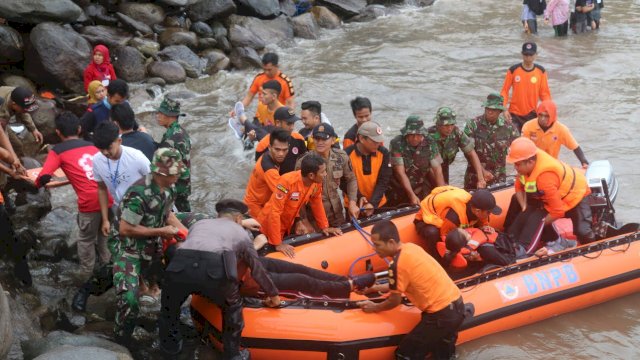 Akibat Banjir dan Longsor di Sulsel 26 Orang Meninggal Dunia