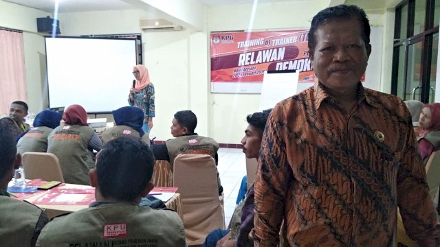 KPU Bantaeng Memberi Pembekalan Bagi Relawan Demokrasi