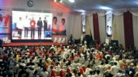 Ratusan Warga Makassar Gelar Nobar Debat Capres dan Cawapres Dirumah Wali Kota