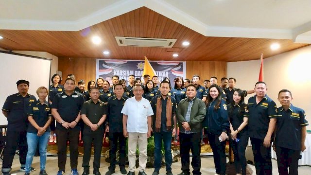Foto Bersama Ketua DPD AMpi Sulsel Askara Alif Raja Bersama Dengan Buati Torut Kalatiku Paembonang