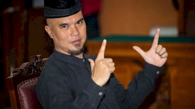 Divonis 1.5 Tahun Penjara,  Hakim Minta Ahmad Dhani di Jebloskan ke Jeruji Besi