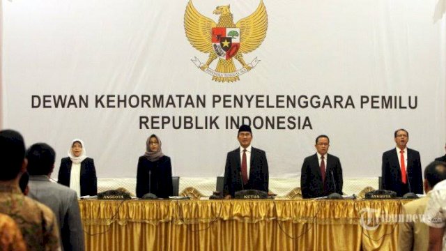 DKPP Pecat Anggota KPU Sinjai