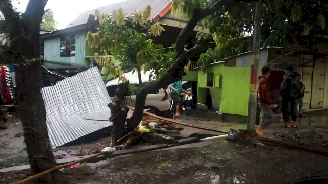 18 Orang Meninggal, 24 Hilang Akibat Banjir di Sulsel