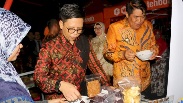 Rayakan HUT Bulukumba ke 59, Dinas Koperasi Promosikan Shelter PKL