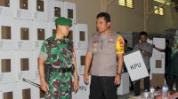 Kapolres dan Dandim Bantaeng Menyaksikan Perakitan Kotak Suara Pemilu 2019