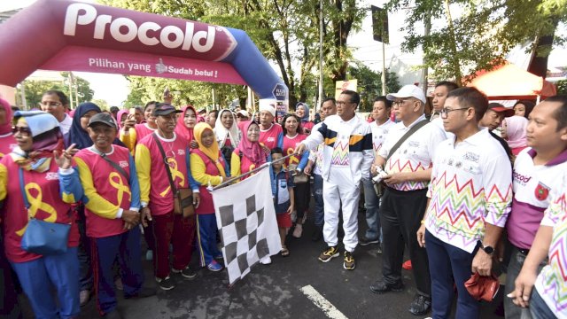 Ribuan Warga Olahraga Lawan Kanker