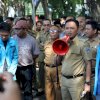 Turun ke Jalan Raya, Bupati Datangi Pengunjuk Rasa