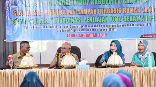 Bantaeng Mulai Gerakan Botol Isi Ulang untuk Kurangi Sampah Plastik