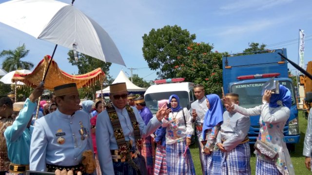 Unik, Lagu Kokoronotomo Sambut Nurdin di Barru