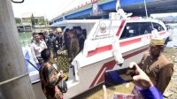 HUT Ke-59, Pangkep Dihadiahi Kado Istimewa Ambulans Laut