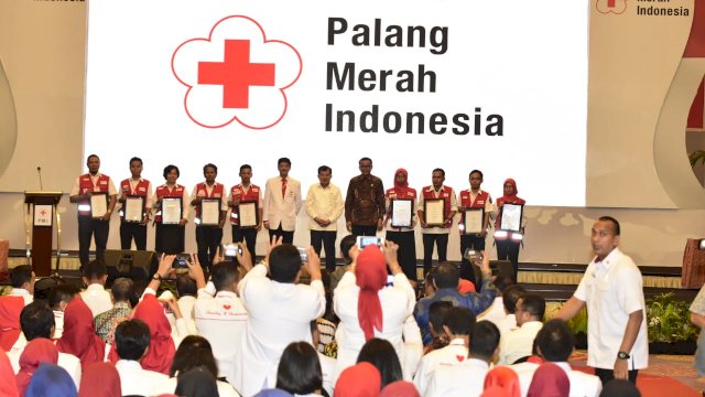 JK Lantik Dewan Kehormatan dan Pengurus PMI Sulsel, Sulbar dan Sultra