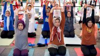 Liestiaty F Nurdin Buka Yoga Festival 2019