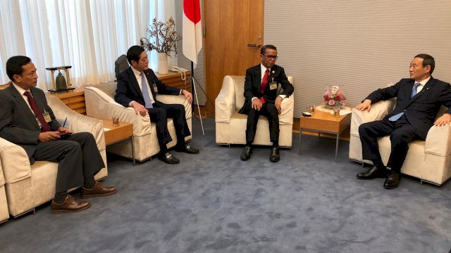 Gubernur Sulsel dan Ehime Temui Sekertaris Kabinet Jepang