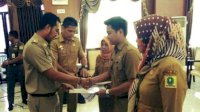 Bupati Sinjai Serahkan SK Kenaikan Pangkat Kepada 341 PNS