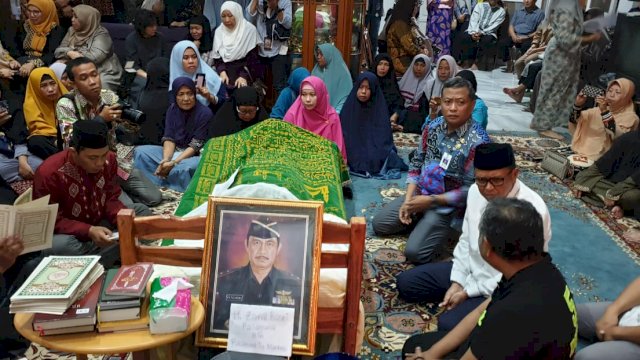 Melayat Rumah Almarhum Palaguna, NA: Kita Kehilangan Sosok Panutan