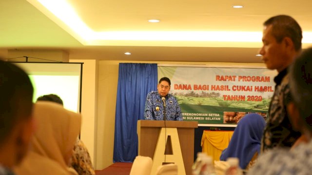 Sekprov Buka Secara Resmi Rapat Program DBH CK