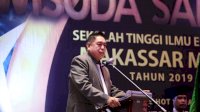 Sekprov Hadiri Wisuda Perdana STIE Makassar Maju
