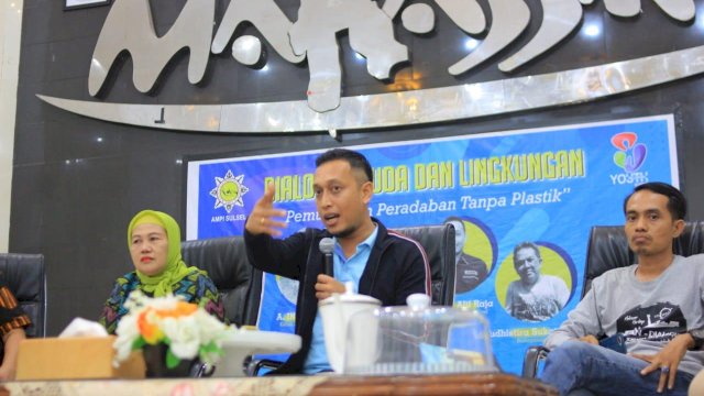 Sambut Sumpah Pemuda, AMPI Sulsel Kampanyekan  Lawan Sampah Plastik