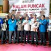 Malam Puncak HSP, Ketua KNPI Parepare Serahkan Penghargaan untuk Jurnalis