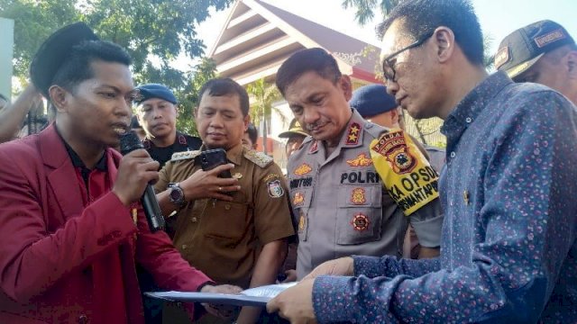 Temui Mahasiswa, Arum Spink, Kita Sejalan Apa yang kalian Suarakan