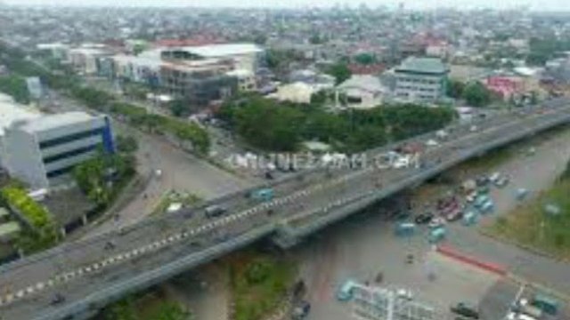 Box Grider Dipasang , Jalur Fly Over Berlakukan Buka Tutup