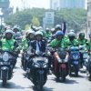 Ratusan Driver Ojol Arak Syahar Dari Antang Ke DPRD Sulsel