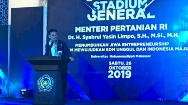 Kuliah Umum di Unismuh, Mentan Ajak Mahasiswa Bangun SDM