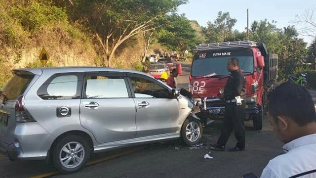 Avansa vs Minibus Baku Cium Tidak ada Korhan