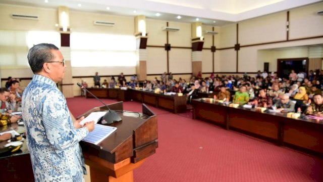 Kendalikan Inflasi Jelang Natal -Tahun Baru, Gubernur Sulsel Pimpin High Level Meeting
