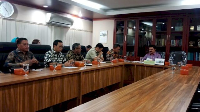 JRM Minta Pemrov Buka Lahan Ekonomi Baru