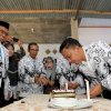 Peduli Dunia Pendidikan Bupati Bantaeng Raih Penghargaan Nasional