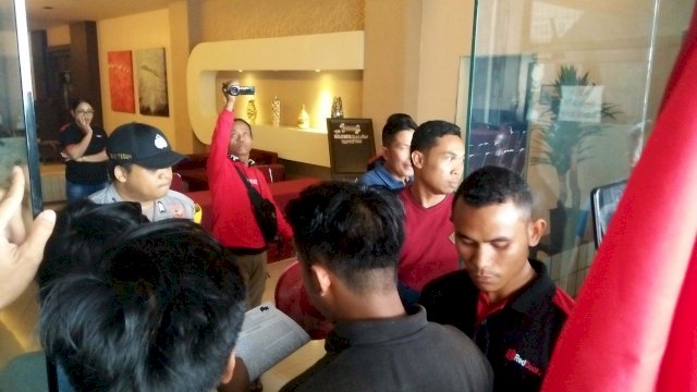 Diduga Nunggak Pajak, AMP Grebek Hotel Celebes Indah