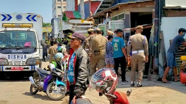 PD Parkir Bersama TRC Kembali Tertibkan Jalan Nusantara