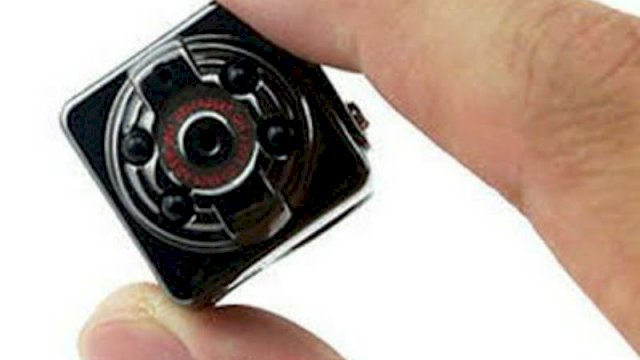 Mahasiswi UINAM di Kagetkan Dengan Penemuan Kamera Go Pro di Toilet Wanita