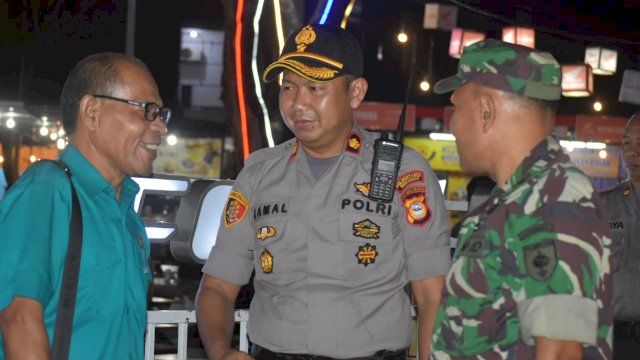 Pastikan Kondisi Aman, di Malam Jelang Tahun Baru Kapolsek Panakkukang Keliling Wilayah