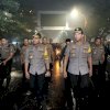 Meski Hujan Mengguyur Malam Tahun Kapolda Sulsel Beserta Jajaran Pantau Perayaan Malam Pergantian Tahun