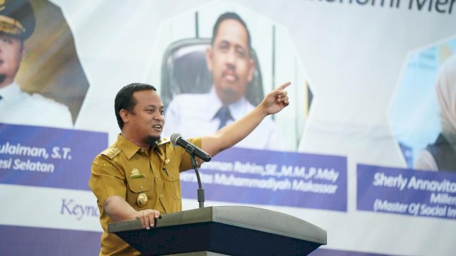 Keynote Speaker di Unismuh, Wagub Sulsel : Kita Mesti Menggalakkan Ekonomi Syariah