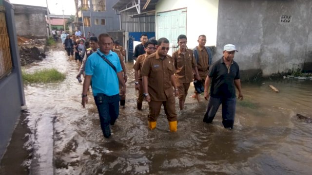 Rawan Banjir, Iqbal Turun alangsung Pantau Toa Daeng III Dan BTN Kodam lll