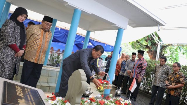 Peringati HUT ke 73 BPK RI, Iqbal Suhaeb Ziarah Makam Jenderal M Jusuf