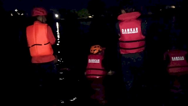 Berenang di Pantai Belakang Trans Studio, 4 Orang Warga Dangko Tenggelam