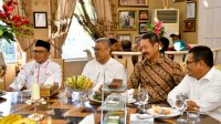 TGUPP Nurdin Abdullah Bertabur Tokoh Berpengaruh Sulsel
