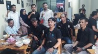 Jurnalis Dan Konsultan Hukum Berpadu di Warkop Diplomasi