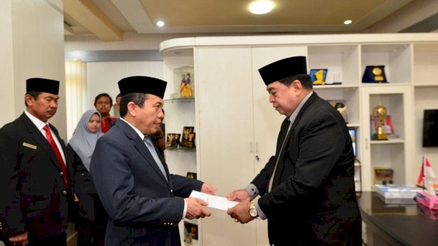 Sekprov Sulsel, Lantik Enam Pejabat Definitif Eselon II