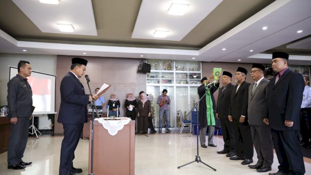 Iqbal Suhaeb Kembali Lantik Direksi PDAM Makassar