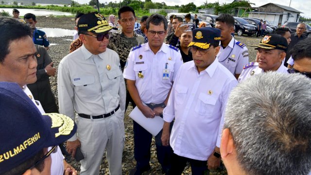 Menteri Perhubungan BSK di Dampingi Gubernur Sulsel Nurdin Abdullah saat melakukan kunjungan kerja di Sulsel pada Akhir Februari 