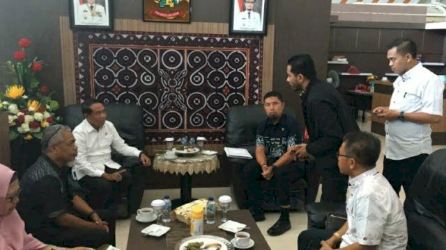 Kadis Pora Sulsel Andi Arwin Azis Menemui Menpora 