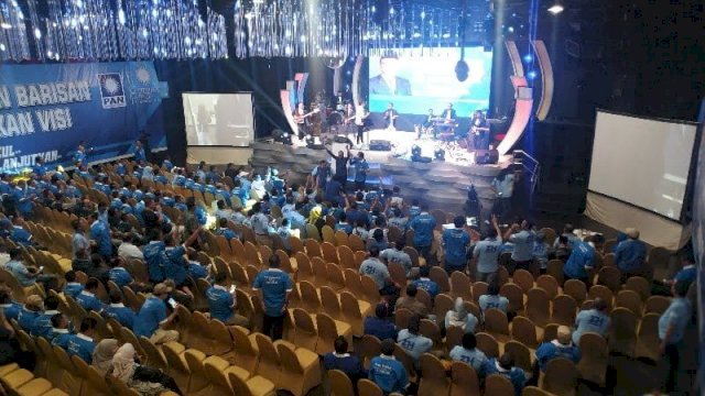 Zulhas Rubah Liquid jadi Ajang Konsolidasi  ﻿
