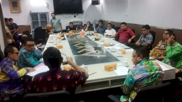DPRD Makassar Minta Pemkot Makassar Tutup Penjualan Miras di Mal